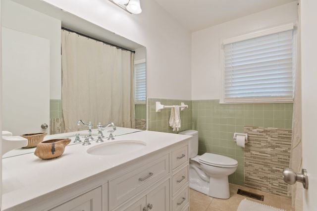 818 Chrisman Dr, Franklin, TN 37064