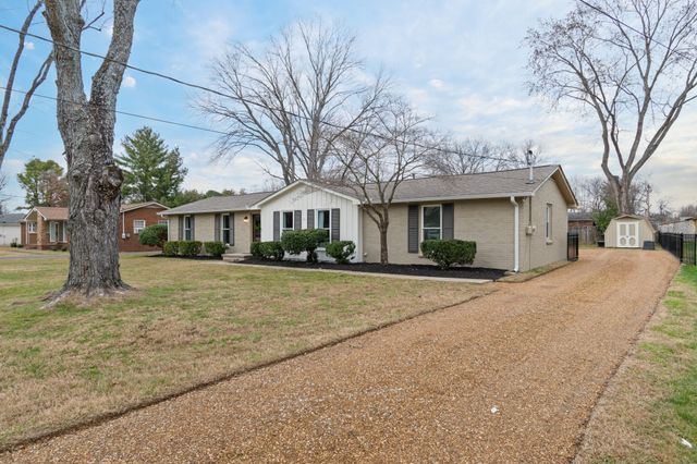 818 Chrisman Dr, Franklin, TN 37064