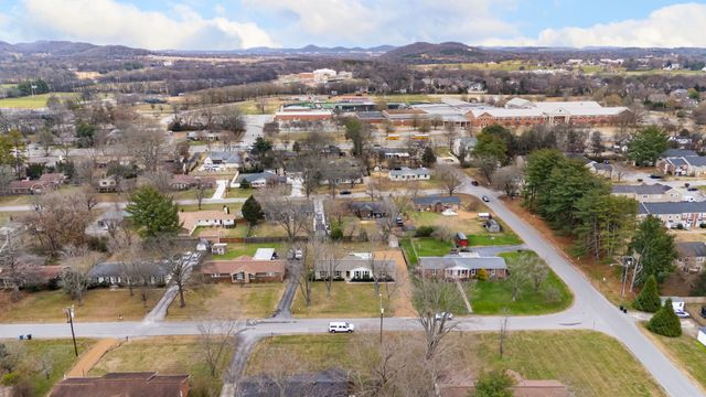 818 Chrisman Dr, Franklin, TN 37064