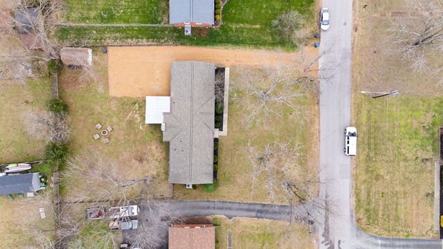 818 Chrisman Dr, Franklin, TN 37064