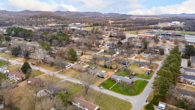 818 Chrisman Dr, Franklin, TN 37064