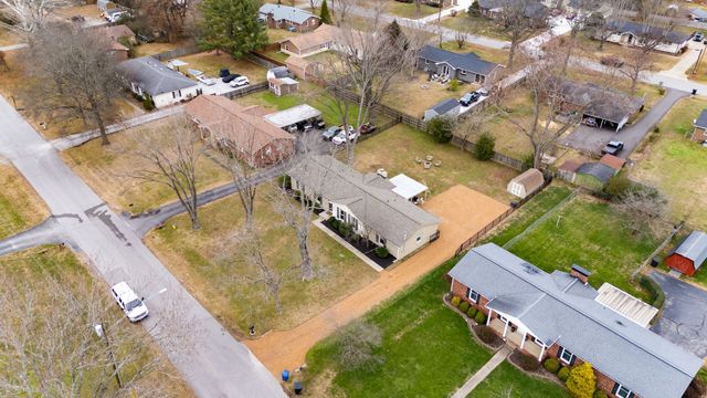 818 Chrisman Dr, Franklin, TN 37064