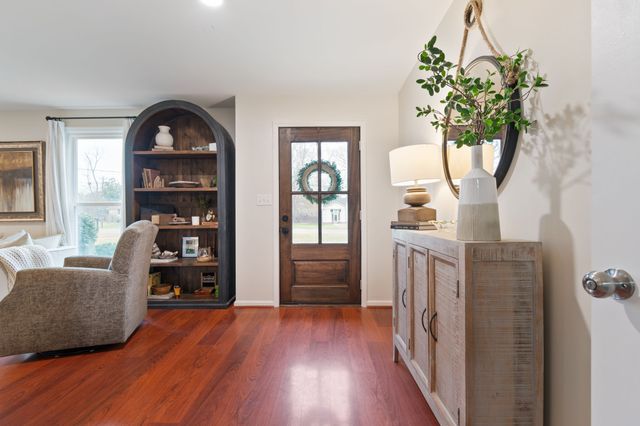 818 Chrisman Dr, Franklin, TN 37064