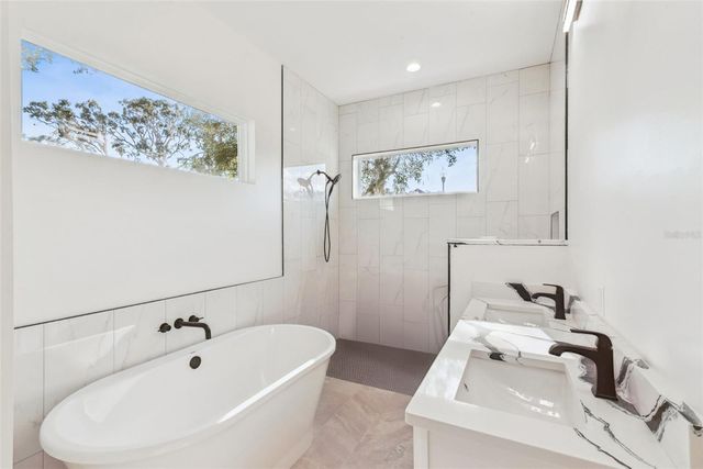 9531 MID SUMMER LANE, Leesburg, FL 34788