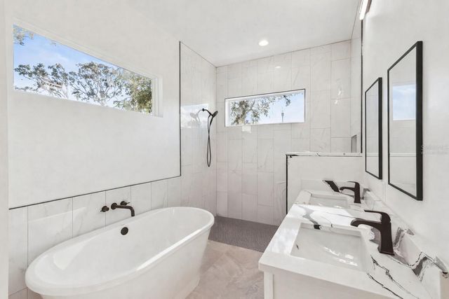 9531 MID SUMMER LANE, Leesburg, FL 34788