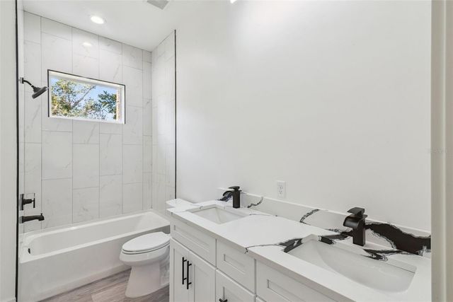 9531 MID SUMMER LANE, Leesburg, FL 34788