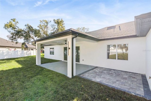 9531 MID SUMMER LANE, Leesburg, FL 34788