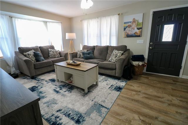 617 Center Street, Lathrop, MO 64465