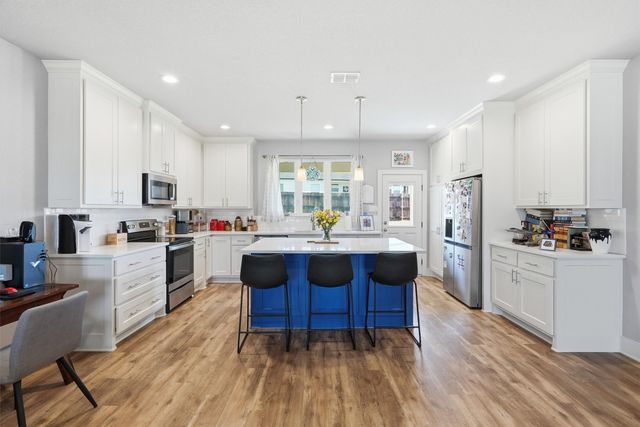 4004 Gallivant Drive, Granbury, TX 76049