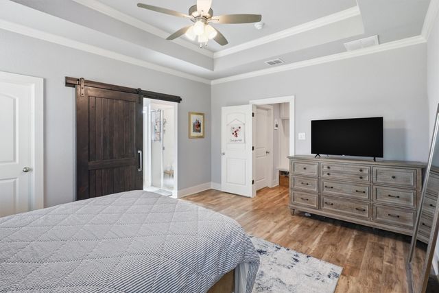 4004 Gallivant Drive, Granbury, TX 76049