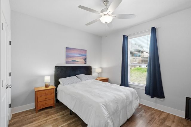 4004 Gallivant Drive, Granbury, TX 76049