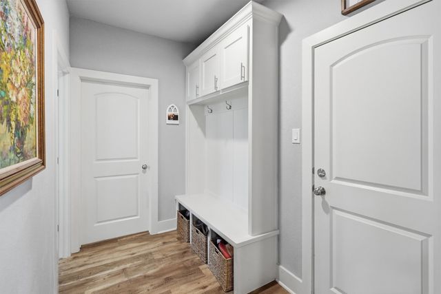 4004 Gallivant Drive, Granbury, TX 76049