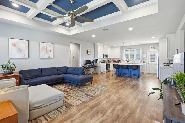 4004 Gallivant Drive, Granbury, TX 76049