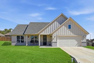 4004 Gallivant Drive, Granbury, TX 76049