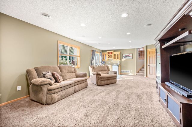 301 3rd Street SW, Delano, MN 55328