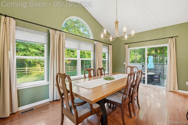 9001 Van Dusen Court, Green Oak Township, MI 48178