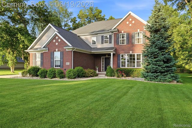 9001 Van Dusen Court, Green Oak Township, MI 48178
