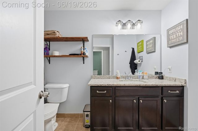 9001 Van Dusen Court, Green Oak Township, MI 48178