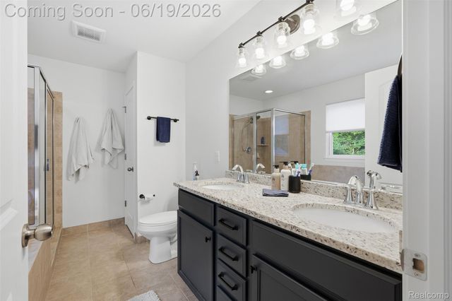 9001 Van Dusen Court, Green Oak Township, MI 48178