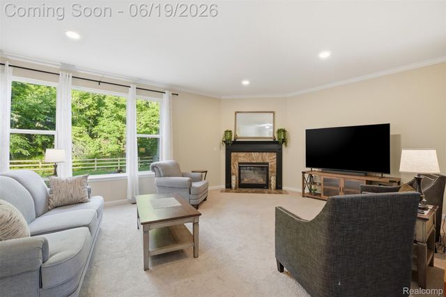 9001 Van Dusen Court, Green Oak Township, MI 48178
