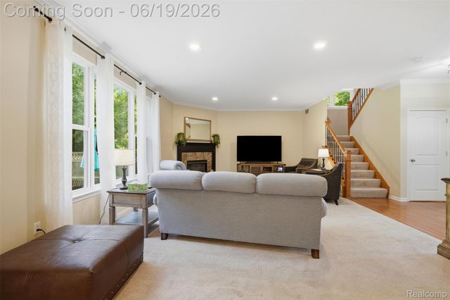 9001 Van Dusen Court, Green Oak Township, MI 48178