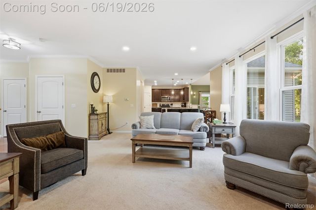 9001 Van Dusen Court, Green Oak Township, MI 48178