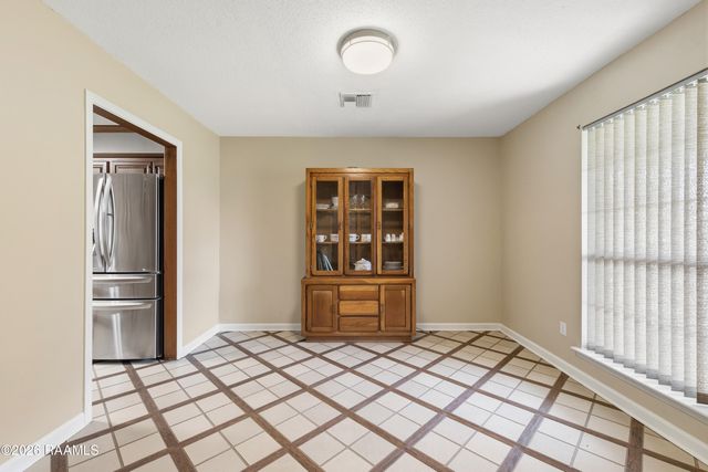 100 Albania Court, Lafayette, LA 70503