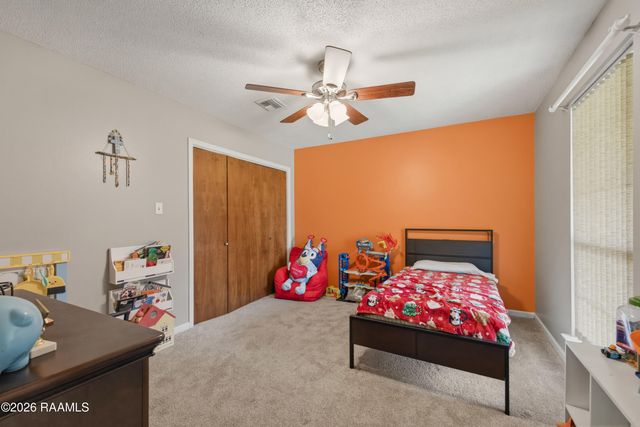 100 Albania Court, Lafayette, LA 70503