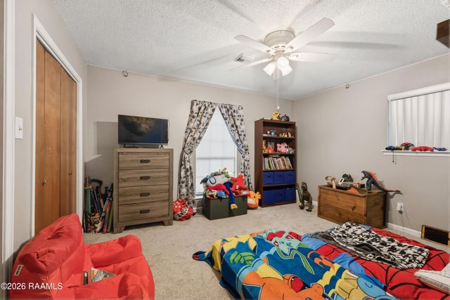 100 Albania Court, Lafayette, LA 70503