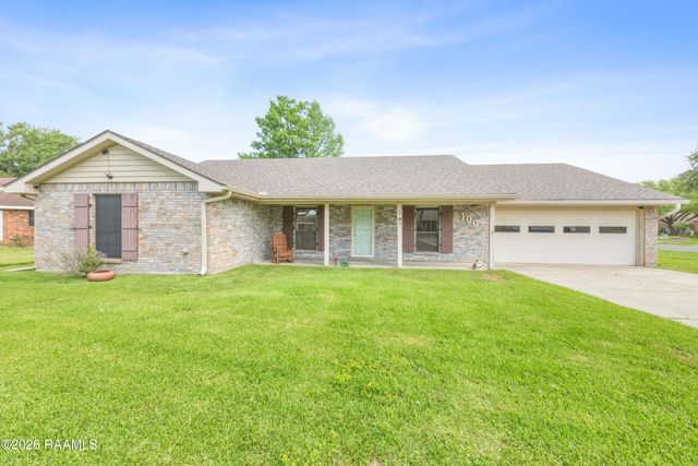 100 Albania Court, Lafayette, LA 70503