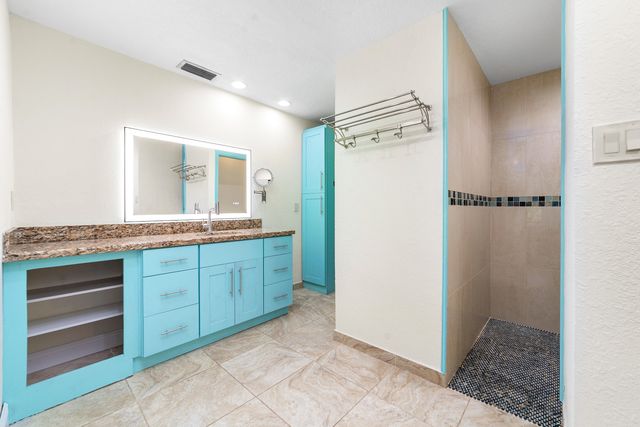 1040 Renmar Drive, Plantation, FL 33317