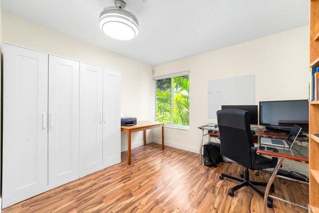 1040 Renmar Drive, Plantation, FL 33317