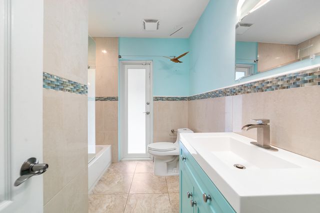 1040 Renmar Drive, Plantation, FL 33317