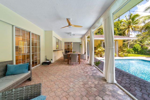 1040 Renmar Drive, Plantation, FL 33317