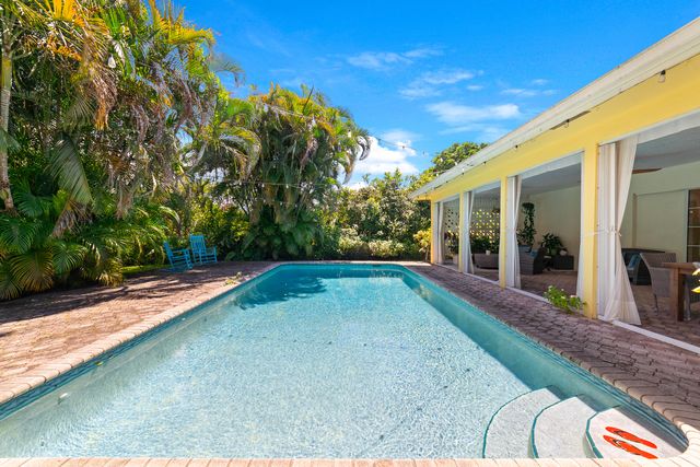 1040 Renmar Drive, Plantation, FL 33317