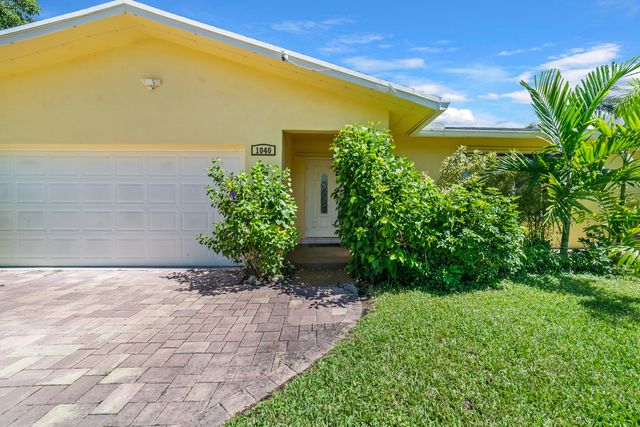 1040 Renmar Drive, Plantation, FL 33317