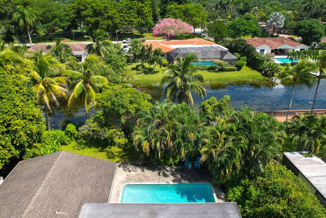 1040 Renmar Drive, Plantation, FL 33317