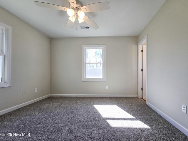 1211 Davis Bay Road, Elizabeth City, NC 27909