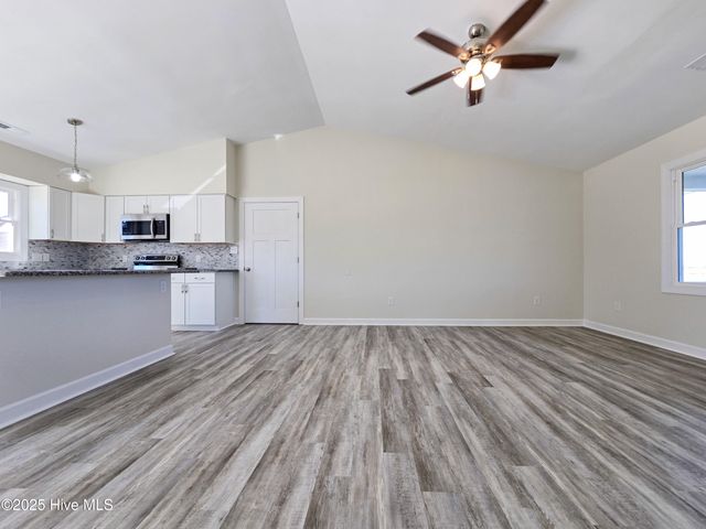 1211 Davis Bay Road, Elizabeth City, NC 27909