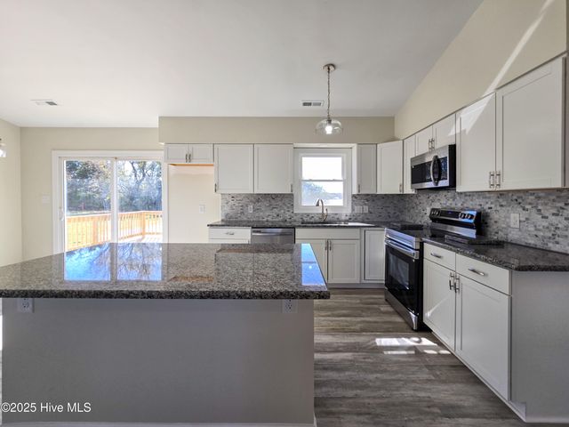 1211 Davis Bay Road, Elizabeth City, NC 27909