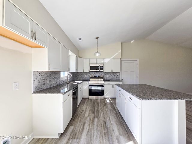 1211 Davis Bay Road, Elizabeth City, NC 27909