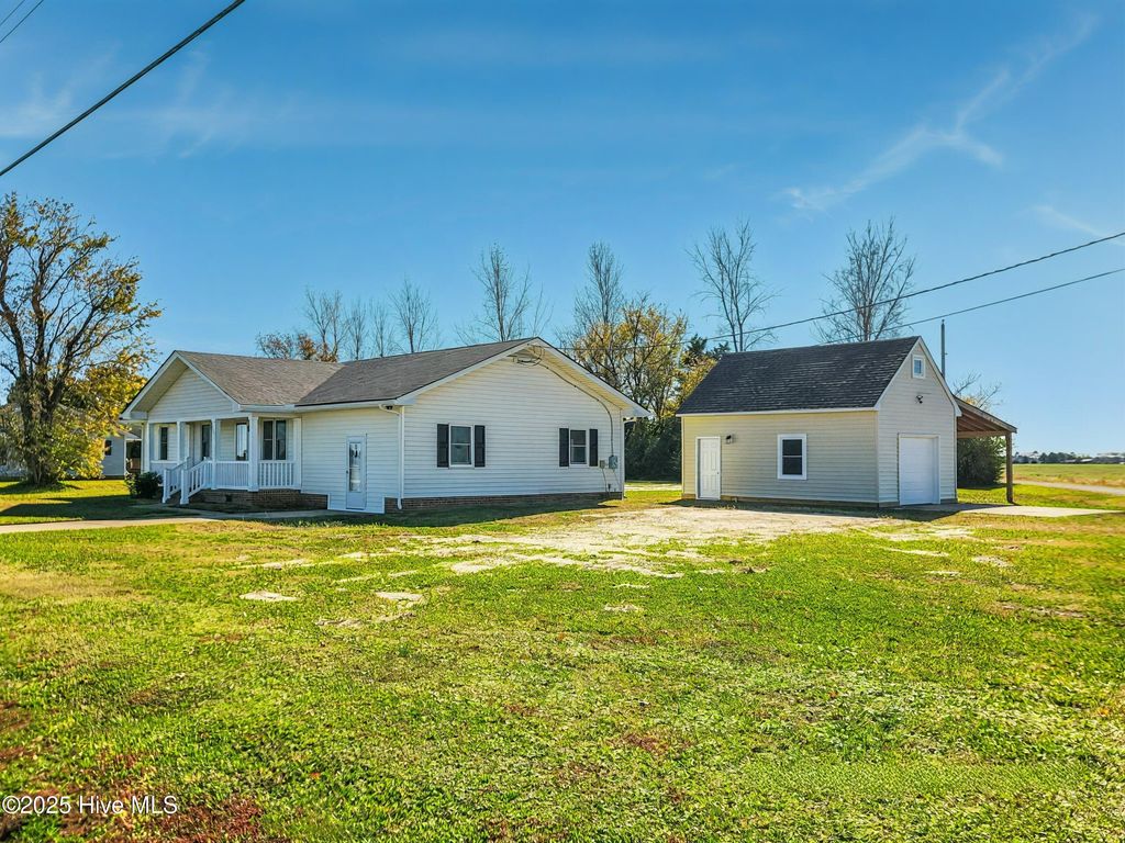 1211 Davis Bay Road, Elizabeth City, NC 27909