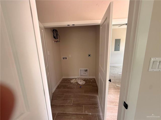 1128 N Maple Street, Alton, TX 78573