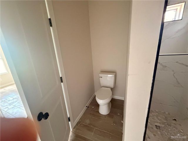 1128 N Maple Street, Alton, TX 78573