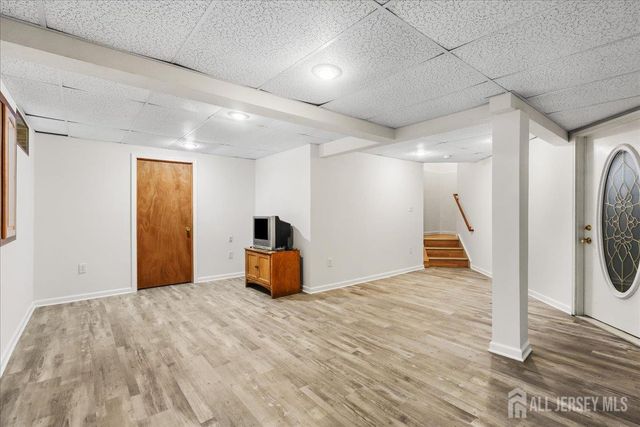 5 Yardley Manor Drive, Old Bridge, NJ 07747