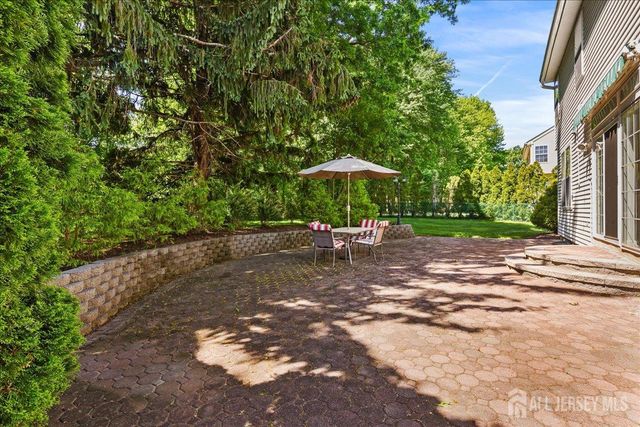 5 Yardley Manor Drive, Old Bridge, NJ 07747