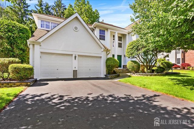 5 Yardley Manor Drive, Old Bridge, NJ 07747
