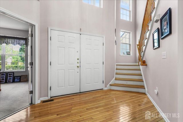5 Yardley Manor Drive, Old Bridge, NJ 07747