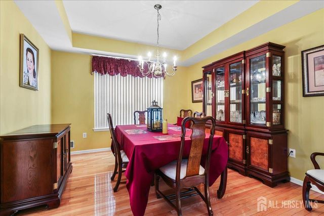 5 Yardley Manor Drive, Old Bridge, NJ 07747
