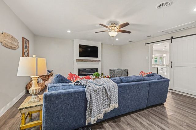 9324 Clearwater Drive, Dallas, TX 75243